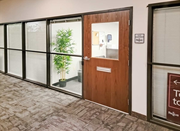 10 m² Coworking  in Brookfield, WI, 120 Bishops Way (53005) - 12 | MatchOffice.com