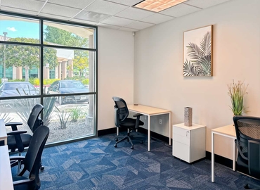 10 m² Business space in Camarillo, CA, 803 Camarillo Springs Rd. (93012) - 3 | MatchOffice.com