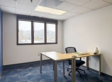 10 m² Shared workspace  in Pittsburgh, PA, 2600 Boyce Plaza Rd (15241) - 6 | MatchOffice.com
