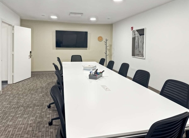 10 m² Shared workspace  in Miami, FL, 2001 NW 107th Ave (33172) - 2 | MatchOffice.com