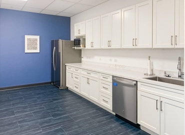 10 m² Business space in Sacramento, CA, 1651 Response Rd (95815) - 5 | MatchOffice.com