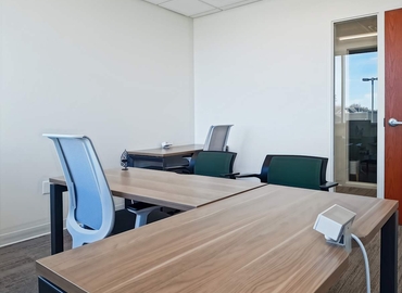 10 m² Business center in Glendale, WI, 555 W. Brown Deer Road (53217) - 13 | MatchOffice.com