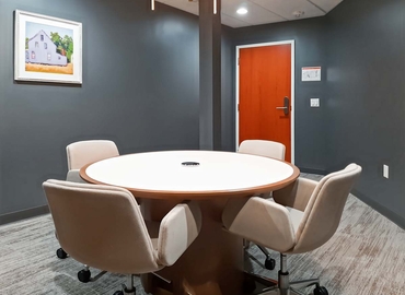 10 m² Coworking space  in Glendale, WI, 555 W. Brown Deer Road (53217) - 8 | MatchOffice.com