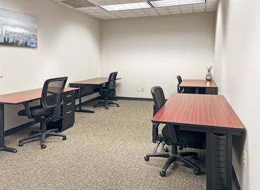 10 m² Shared workspace  in Tulsa, OK, 6666 S Sheridan Rd (74133) - 6 | MatchOffice.com