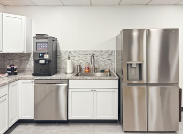 10 m² Business space in Des Moines, IA, 1200 Valley West Drive (50266) - 5 | MatchOffice.com