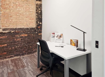 10 m² Serviced office in Downtown, 540 N Broadway (54303) - 6 | MatchOffice.com