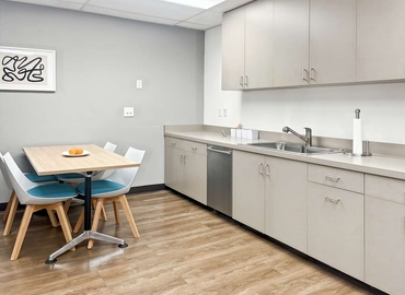 10 m² Coworking  in Fresno, CA, 1690 W. Shaw Avenue (93711) - 5 | MatchOffice.com