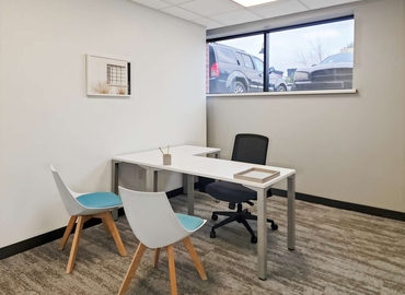 10 m² Co-working  in Milwaukee, WI, 4848 S 76th St (53220) - 3 | MatchOffice.com