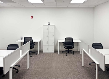 10 m² Coworking  in Naples, FL, 3080 Tamiami Trail E (34112) - 10 | MatchOffice.com