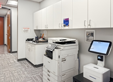 10 m² Business space in Milwaukee, WI, 9000 W. Chester St. (53214) - 10 | MatchOffice