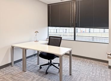 10 m² Coworking space  in Milwaukee, WI, 9000 W. Chester St. (53214) - 11 | MatchOffice.com