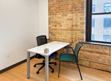 Virtual office space in Chicago Gold Coast, IL, 1918 N. Mendell Street (60642) - 3 | MatchOffice.com