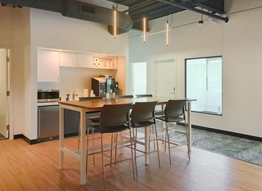 10 m² Shared workspace  in Columbus, OH, 2323 West 5th Avenue (43204) - 5 | MatchOffice