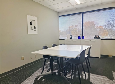 10 m² Business space in West Allis, WI, 10150 W National Ave (53227) - 9 | MatchOffice