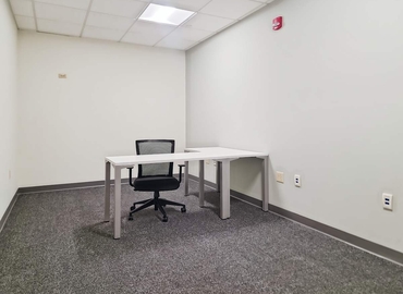 10 m² Co-working  in West Allis, WI, 10150 W National Ave (53227) - 6 | MatchOffice