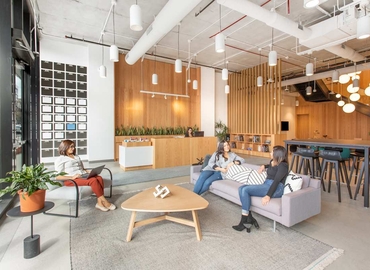 Virtual office space in San Diego, CA, 845 15th Street (92101) - 1 | MatchOffice.com