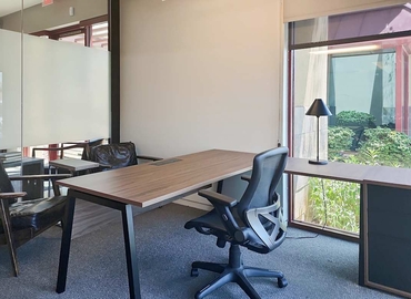 10 m² Shared office  in Phoenix, AZ, 2701 E Camelback Rd (85016) - 3 | MatchOffice