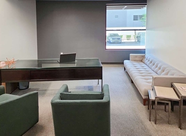 10 m² Business space in Phoenix, AZ, 2701 E Camelback Rd (85016) - 10 | MatchOffice.com