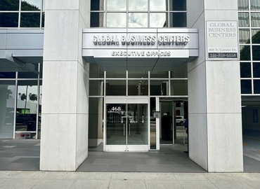 10 m² Shared workspace  in Beverly Hills, CA, 468 N Camden Dr (90210) - 0 | MatchOffice.com