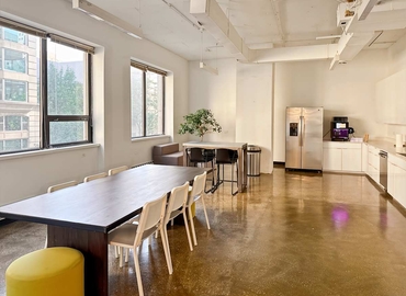 Virtual address in Chicago Gold Coast, IL, 40 E Huron St (60611) - 5 | MatchOffice