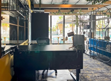 10 m² Co-working  in Palm Springs, 750 N Palm Canyon Dr (92262) - 1 | MatchOffice.com