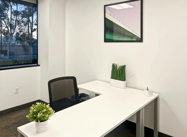 Virtual business address in San Diego, CA, 16868 Via Del Campo Ct. (92127) - 7 | MatchOffice.com