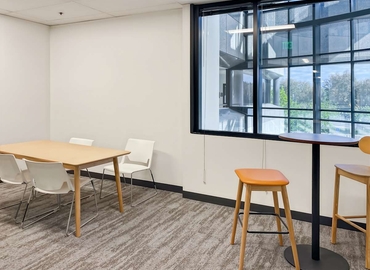 Virtual business address in Costa Mesa, CA, 3330 Harbor Blvd (92626) - 10 | MatchOffice