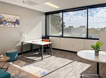 10 m² Coworking space  in Costa Mesa, CA, 3330 Harbor Blvd (92626) - 3 | MatchOffice.com