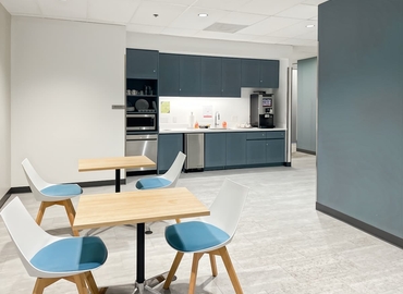 10 m² Coworking space  in Costa Mesa, CA, 3330 Harbor Blvd (92626) - 5 | MatchOffice.com