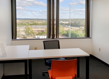 Virtual office space in Cleveland, OH, 11260 Chester Rd (45246) - 7 | MatchOffice.com