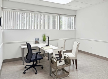 Virtual office in Pembroke Pines, FL, 545 Brent Ln (32503) - 3 | MatchOffice.com