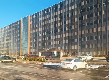 10 m² Business park in Mayfield Heights, 26250 Euclid Ave (44132) - 0 | MatchOffice.com