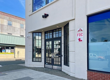 10 m² Co-working  in New York City, NY, 61 W Palisade Ave (07631) - 0 | MatchOffice.com