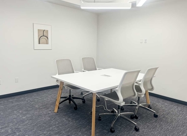 Virtual office space in Bakersfield, CA, 5701 Truxtun Ave. (93309) - 8 | MatchOffice.com
