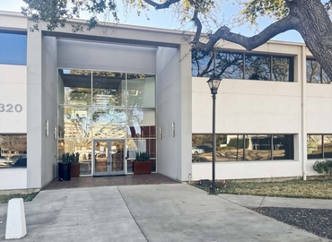 10 m² Business space in Dallas Irving, TX, 320 Decker Drive (75062) - 0 | MatchOffice.com