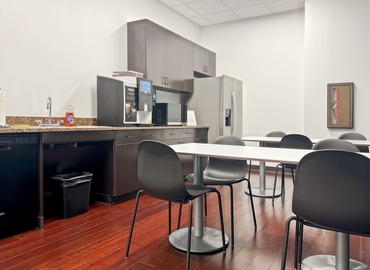 10 m² Business center in Burleson, TX, 295 E Renfro St. (76028) - 12 | MatchOffice.com