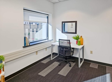 10 m² Serviced office in Appleton, WI, 100 W College Ave (54911) - 3 | MatchOffice.com