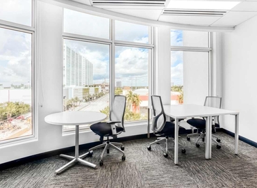 Virtual office space in Miami Aventura, FL, 323 Sunny Isles Boulevard (33160) - 3 | MatchOffice