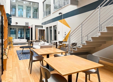 Virtual office space in Santa Monica, CA, 730 Arizona Avenue (90401) - 4 | MatchOffice.com