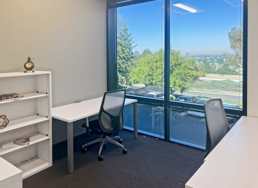 10 m² Shared office  in West Covina, 1370 Valley Vista Drive (91765) - 3 | MatchOffice.com