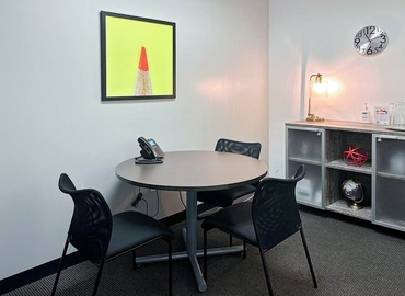 10 m² Business center in Raleigh, NC, 4242 Six Forks Road (27609) - 5 | MatchOffice