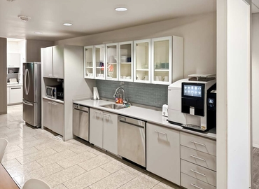 10 m² Shared office  in Las Vegas, NV, 1980 Festival Plaza Drive Summerlin South (89135) - 5 | MatchOffice.com