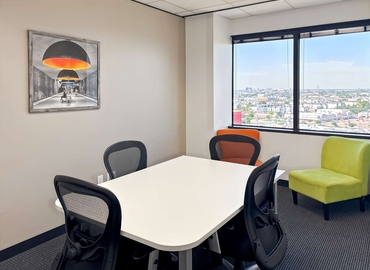 10 m² Serviced office in Houston Westside, TX, 5444 Westheimer (77056) - 9 | MatchOffice.com