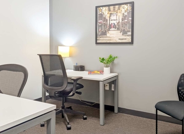 10 m² Business park in Fort Lauderdale, FL, 2598 East Sunrise Boulevard (33304) - 6 | MatchOffice