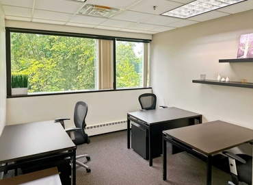 10 m² Co-working  in Detroit, MI, 3200 Greenfield Road (48120) - 5 | MatchOffice.com