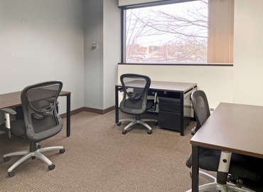 10 m² Business center in Detroit, MI, 3200 Greenfield Road (48120) - 0 | MatchOffice.com