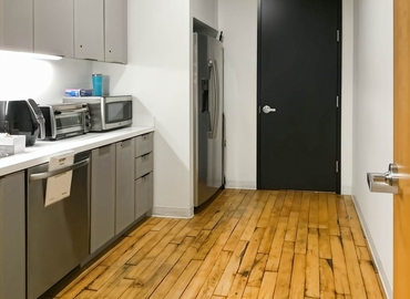 Virtual office space in Chicago, IL, 159 North Sangamon Street (60607) - 13 | MatchOffice