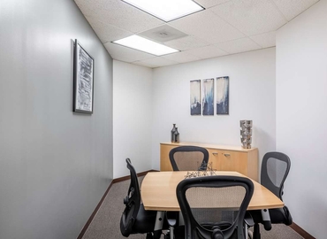 10 m² Shared workspace  in Houston Westside, TX, 11111 Katy Freeway (77079) - 2 | MatchOffice