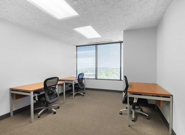 10 m² Shared workspace  in Houston North, TX, 363 North Sam Houston Parkway East (77060) - 4 | MatchOffice.com