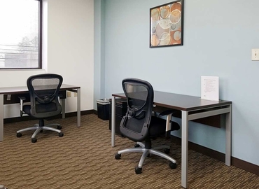 10 m² Co-working  in Huntersville, 19109 West Catawba Avenue (28031) - 9 | MatchOffice